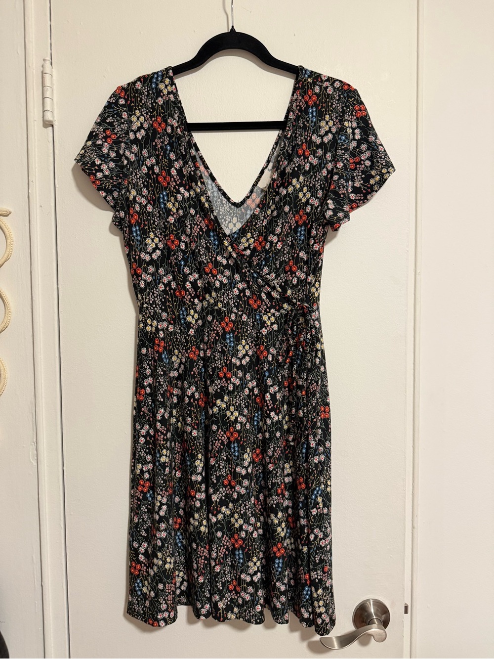 Kaileigh Floral V-Neck Short Sleeve Dress - Black Multi